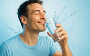 Was ist das Gegenteil von durstig?